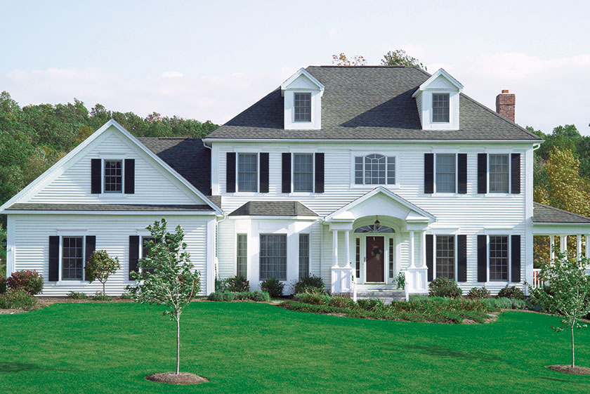 Monogram® Horizontal Vinyl Siding Products - CertainTeed